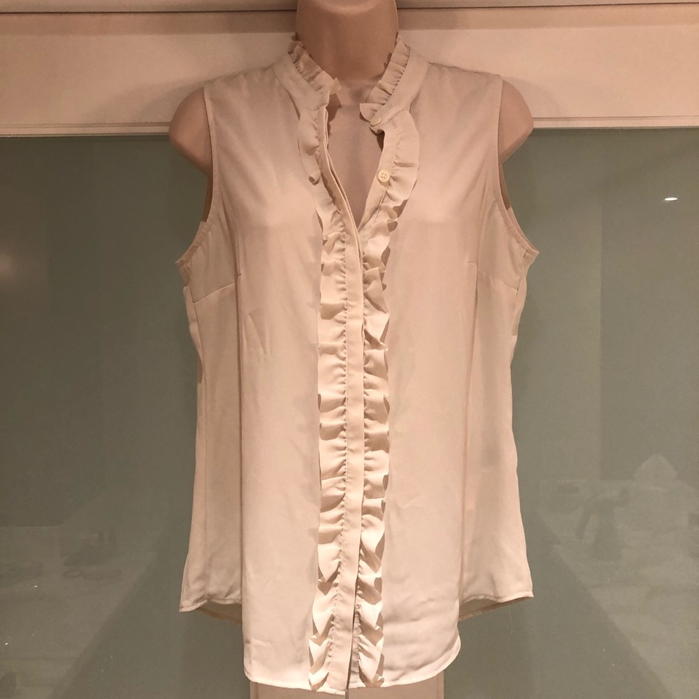 Banana Republic Ruffle Sleeveless top